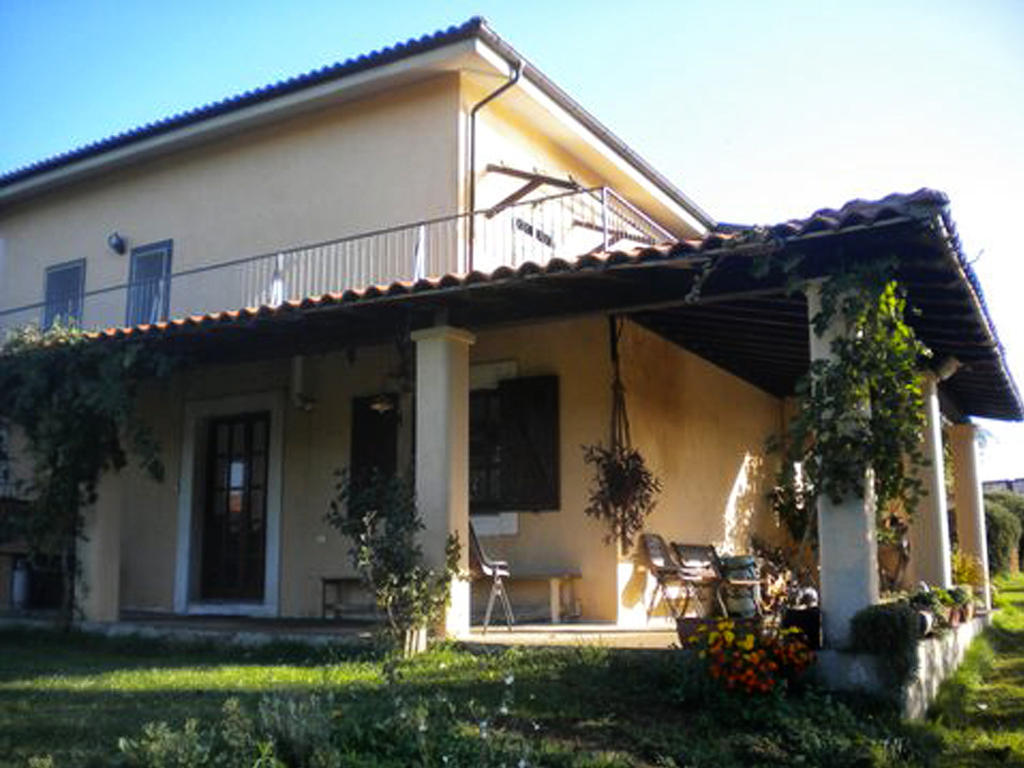Bed and Breakfast Le Tre Querce Фиано-Романо Экстерьер фото